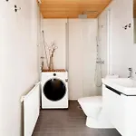 2ndhomes Stylish With Balcony *