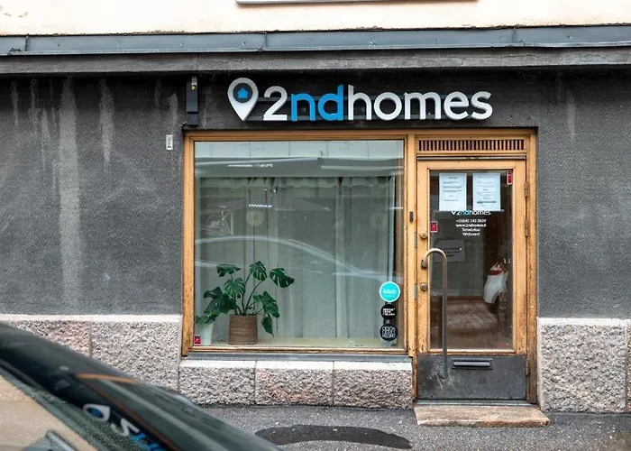 2ndhomes Stylish With Balcony شقة